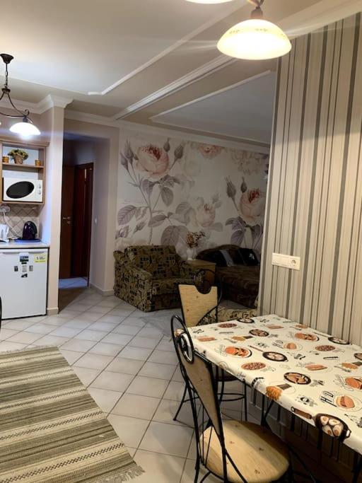 Laura Apartman Hajduszoboszlo Exterior photo